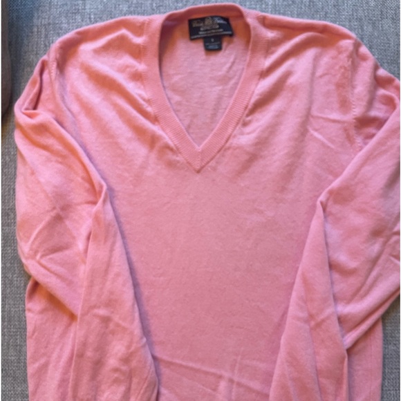 Brooks Brothers Pink Cashmere V Neck Sweater - Picture 5 of 9